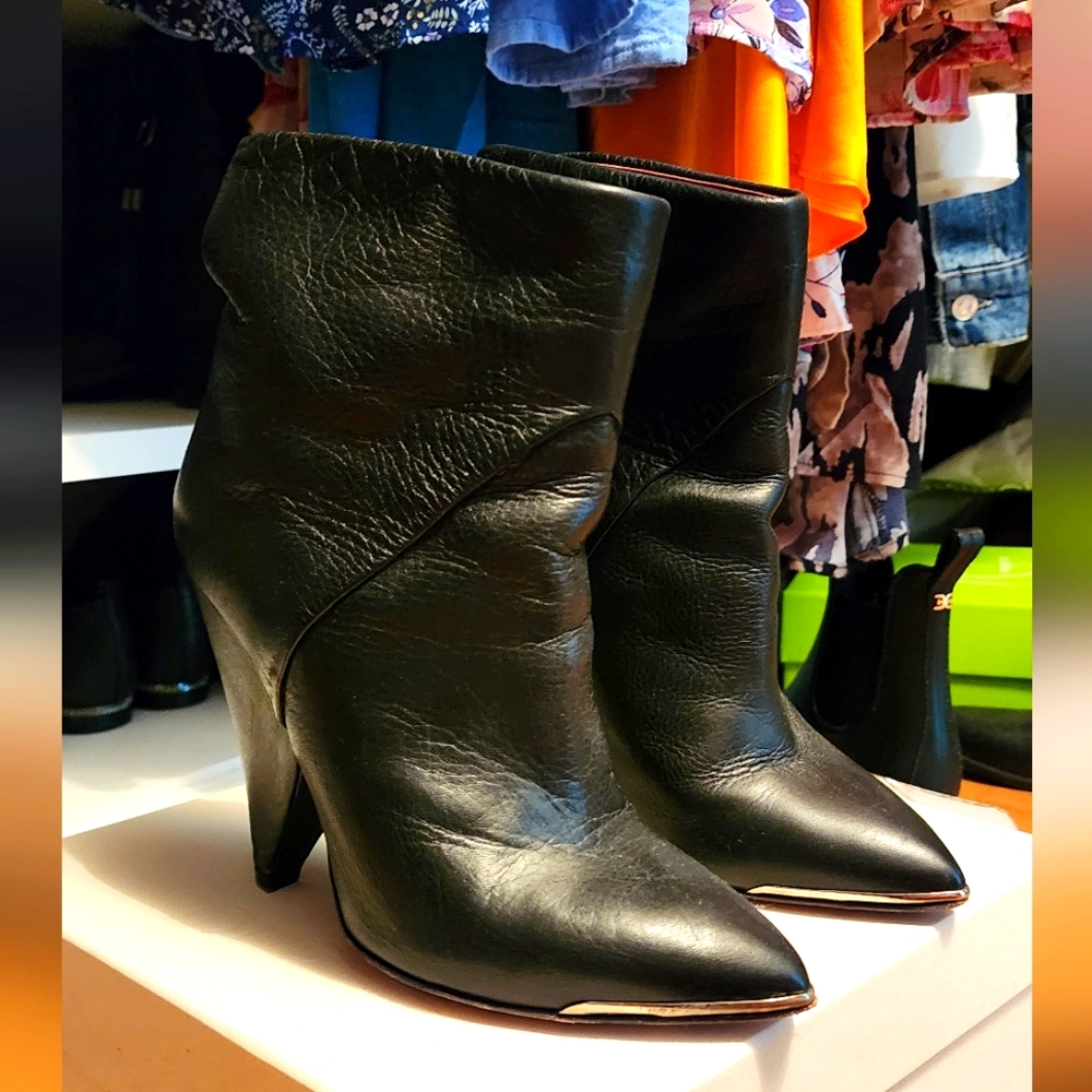 IRO PARIS black leather booties